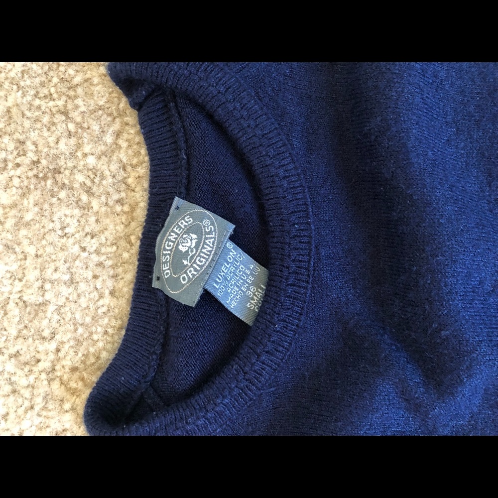 Short sleeved sweater